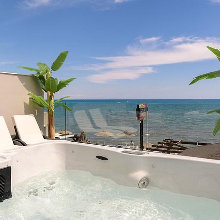 Pearl Luxury Living Apartment ลากานาส ภายนอก รูปภาพ