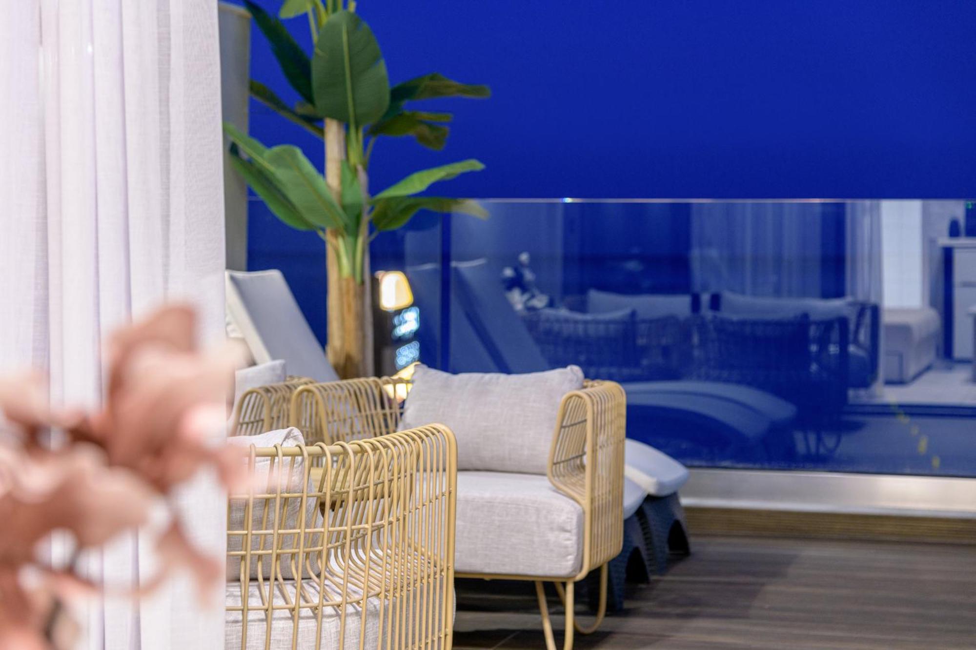 Pearl Luxury Living Apartment ลากานาส ภายนอก รูปภาพ